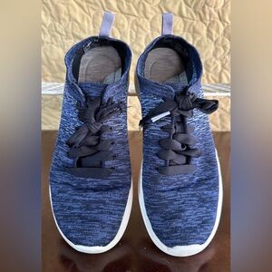 Clarks Cloudsteppers Washable Knit Sneakers Nova Glint Navy Womens Size 8